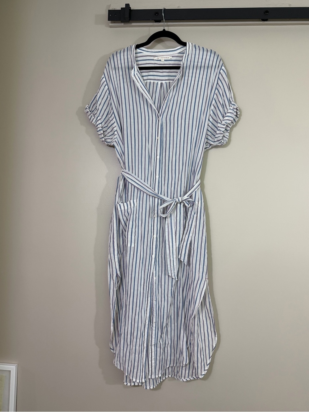 XiRENA Red, White and Blue Vertical-Stripe Midi button down Shirt Dress, sz s